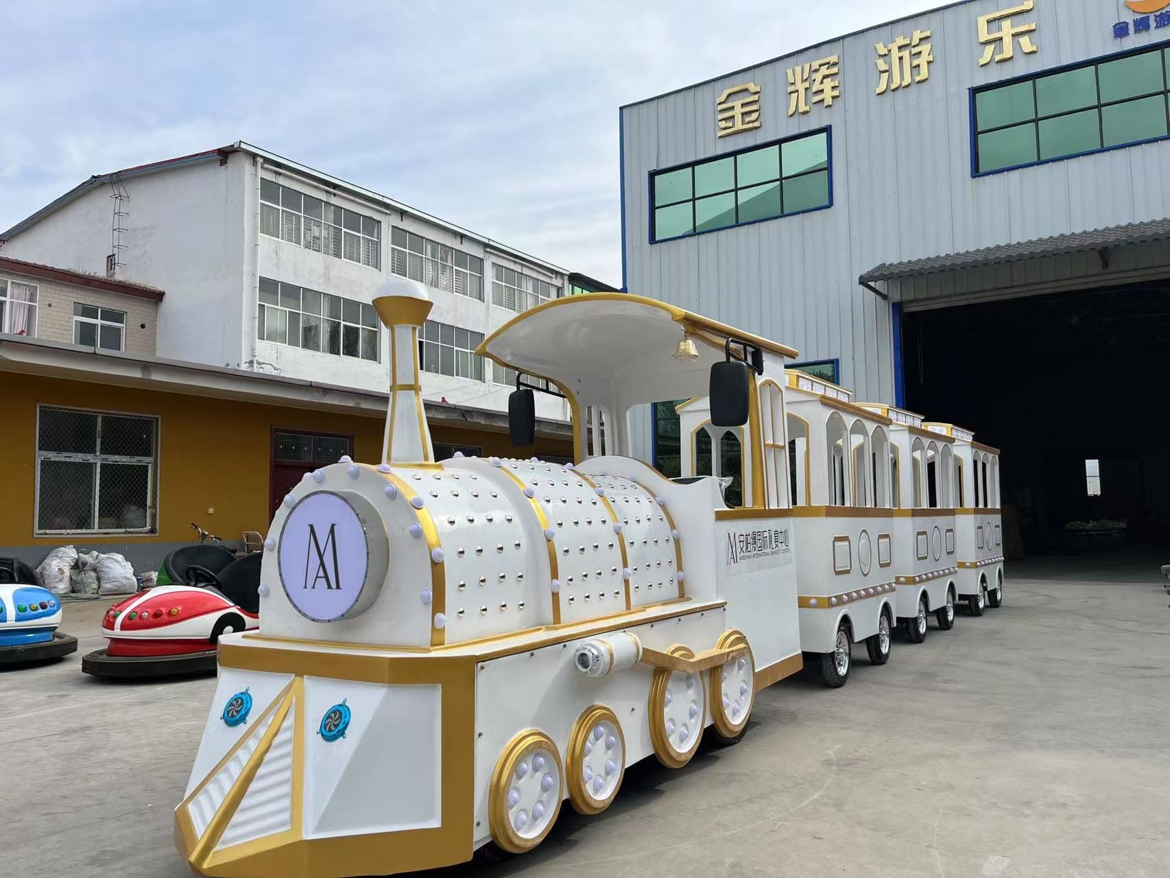 JHRIDES Factory Facility - Top Amusement Ride Manufacturer