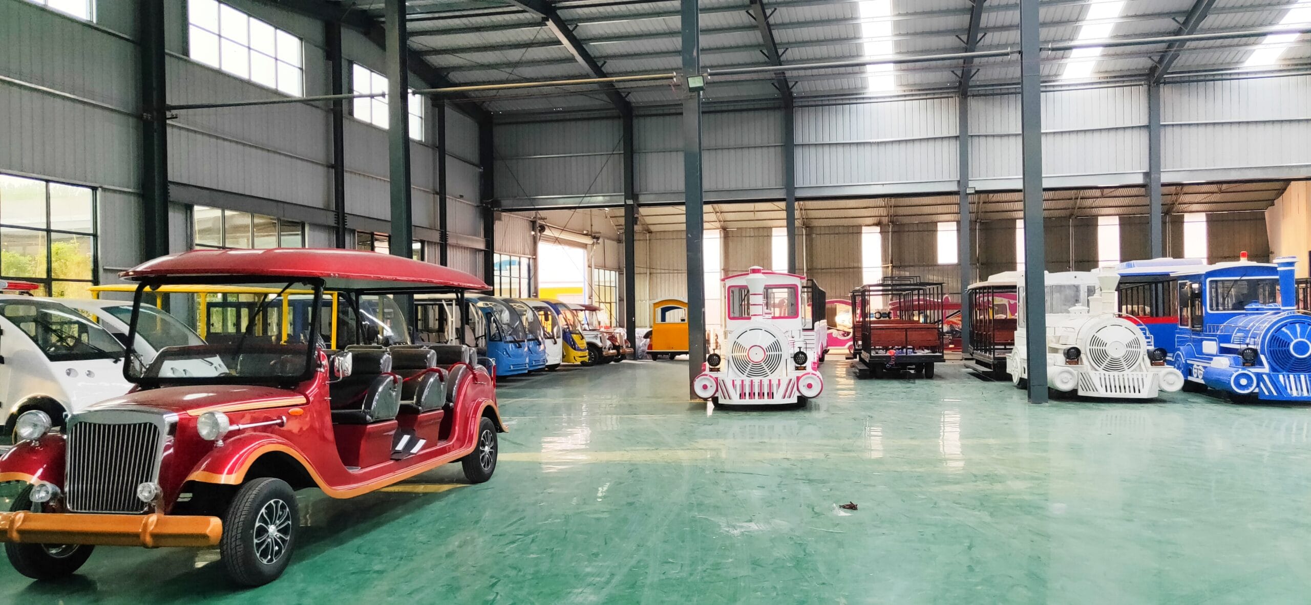Modern manufacturing facility producing electric sightseeing vehicles
