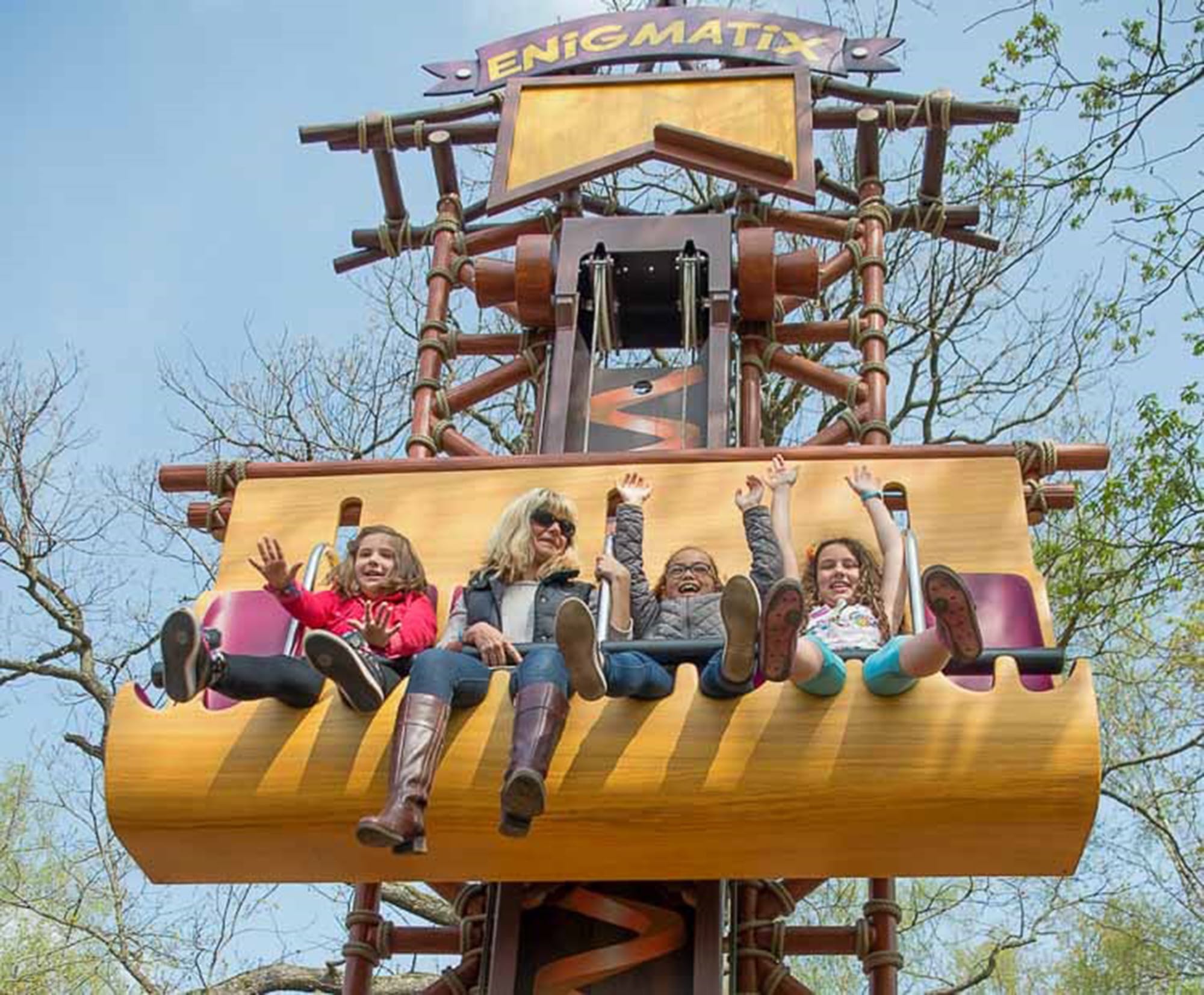 Theme Park Centerpiece Attraction Landscape Splendid Aesthetics Commercial jumping star family drop tower ride centerpiece layout view