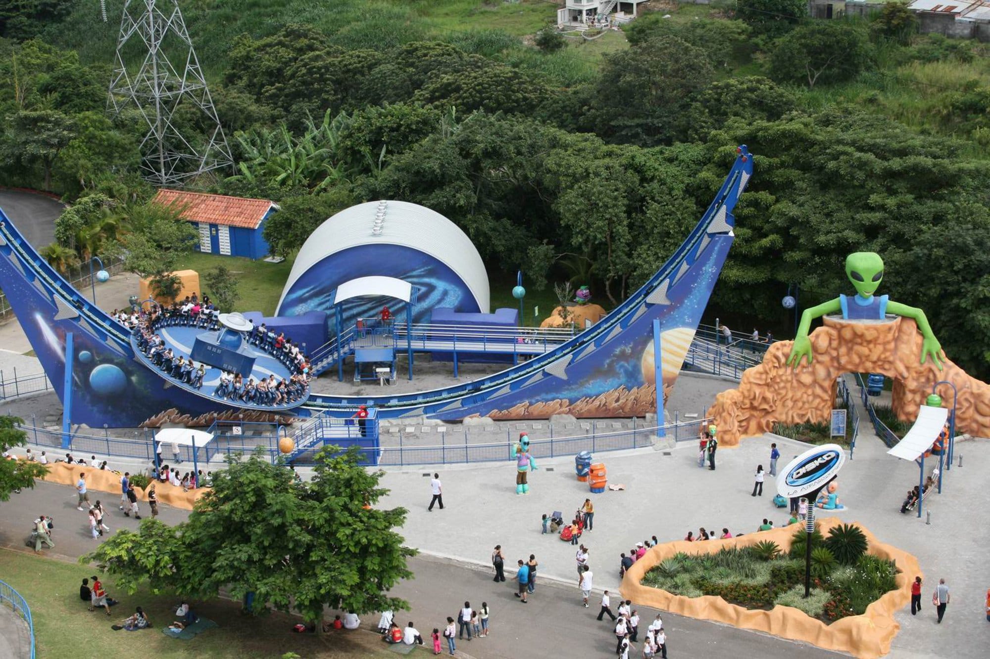 40-seater UFO Slide Ride for Sale | Disco UFO Ride | JHRides Disk'O Mega 40 motorcycle-style seating UFO Slide Ride