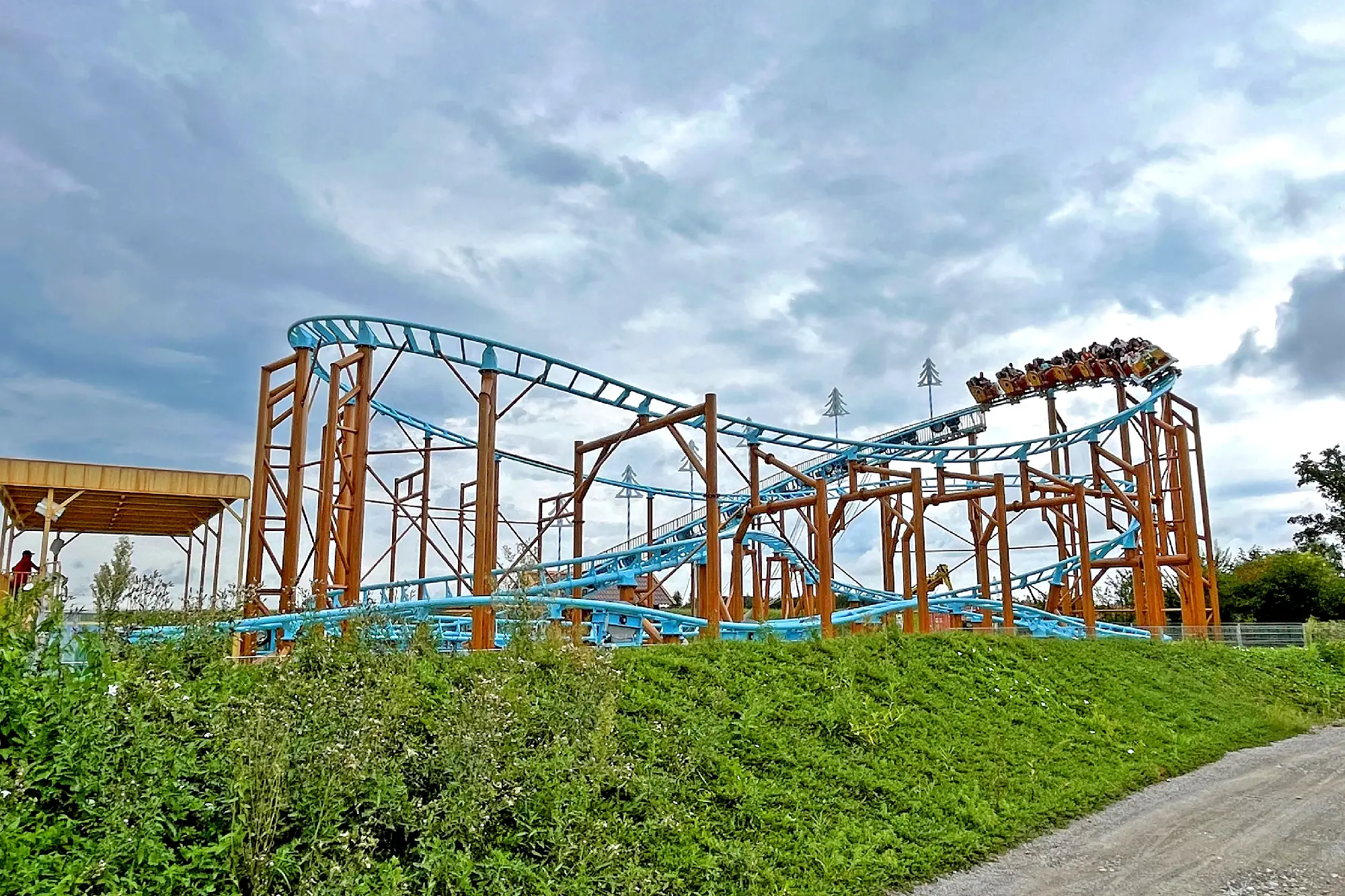 Family Catapult Roller Coaster for Sale | Low Speed Launch Coaster | JHRides Family Launch Coaster - full layout view