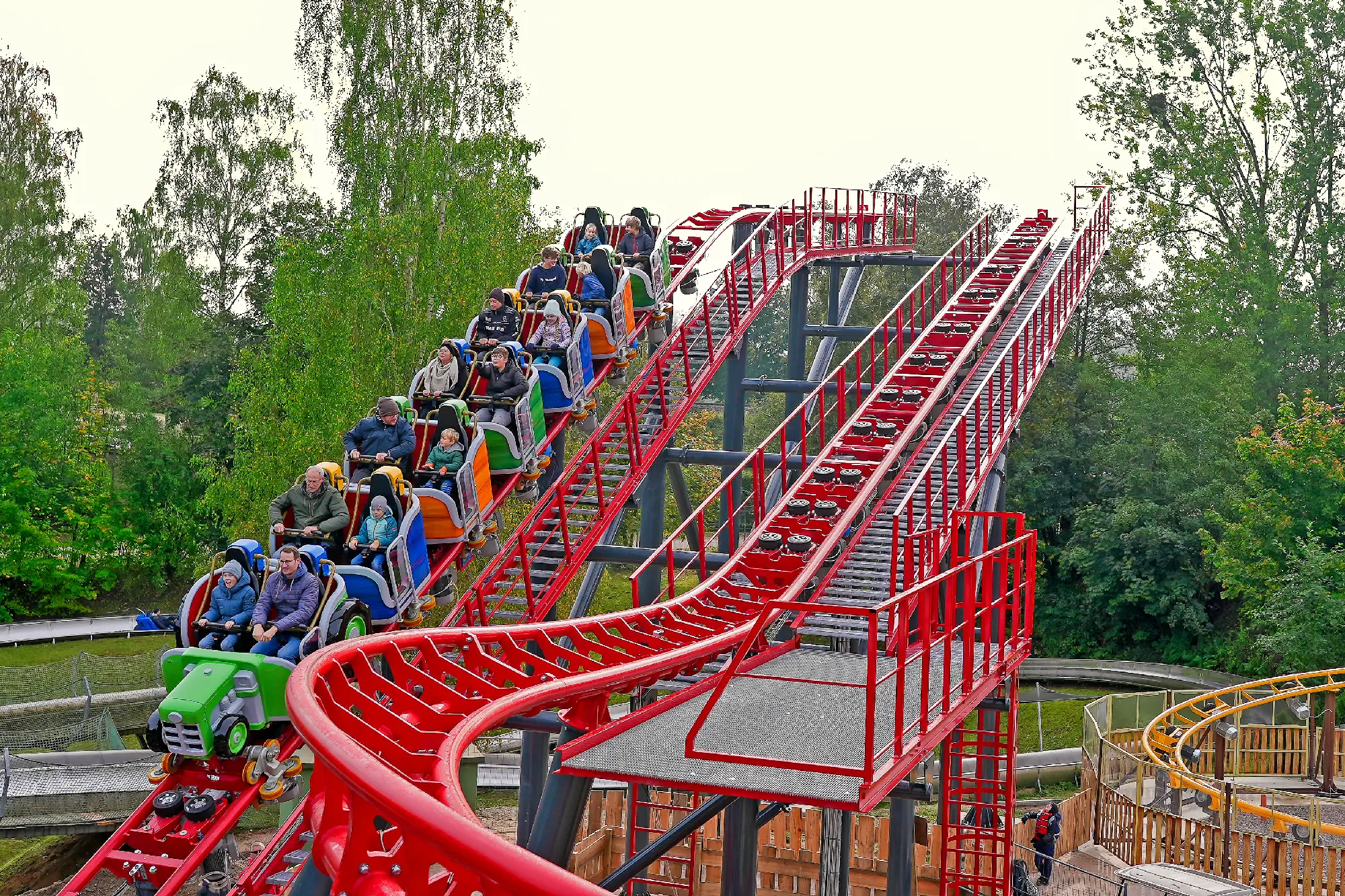 Shift Gear Family Coaster for Sale | Family Catapult Roller Coaster | JHRides Shift Gear Family Coaster - boomerang track with double friction wheels