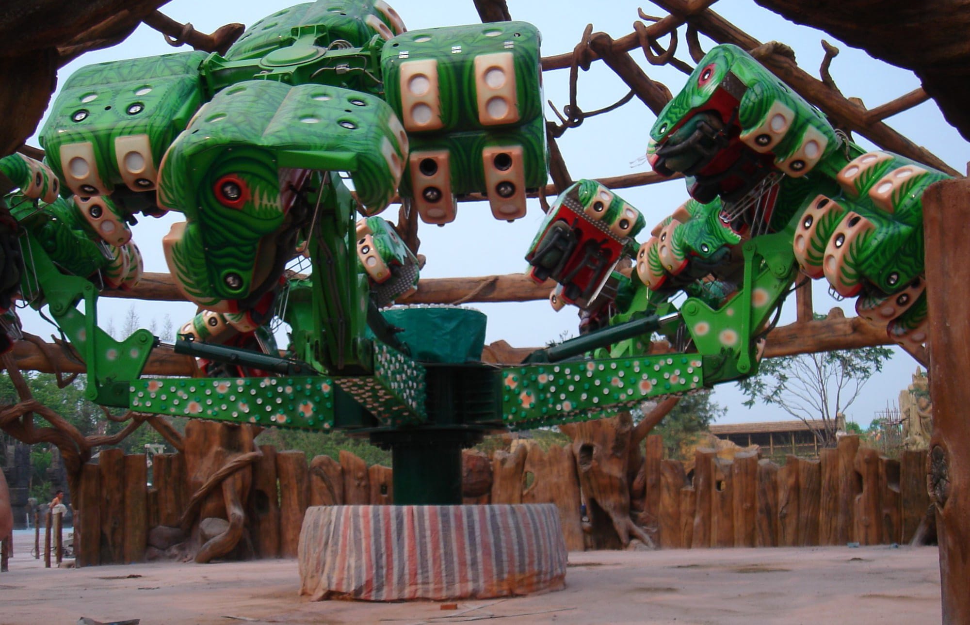 Energy Storm Ride - Extreme Sensation Ride