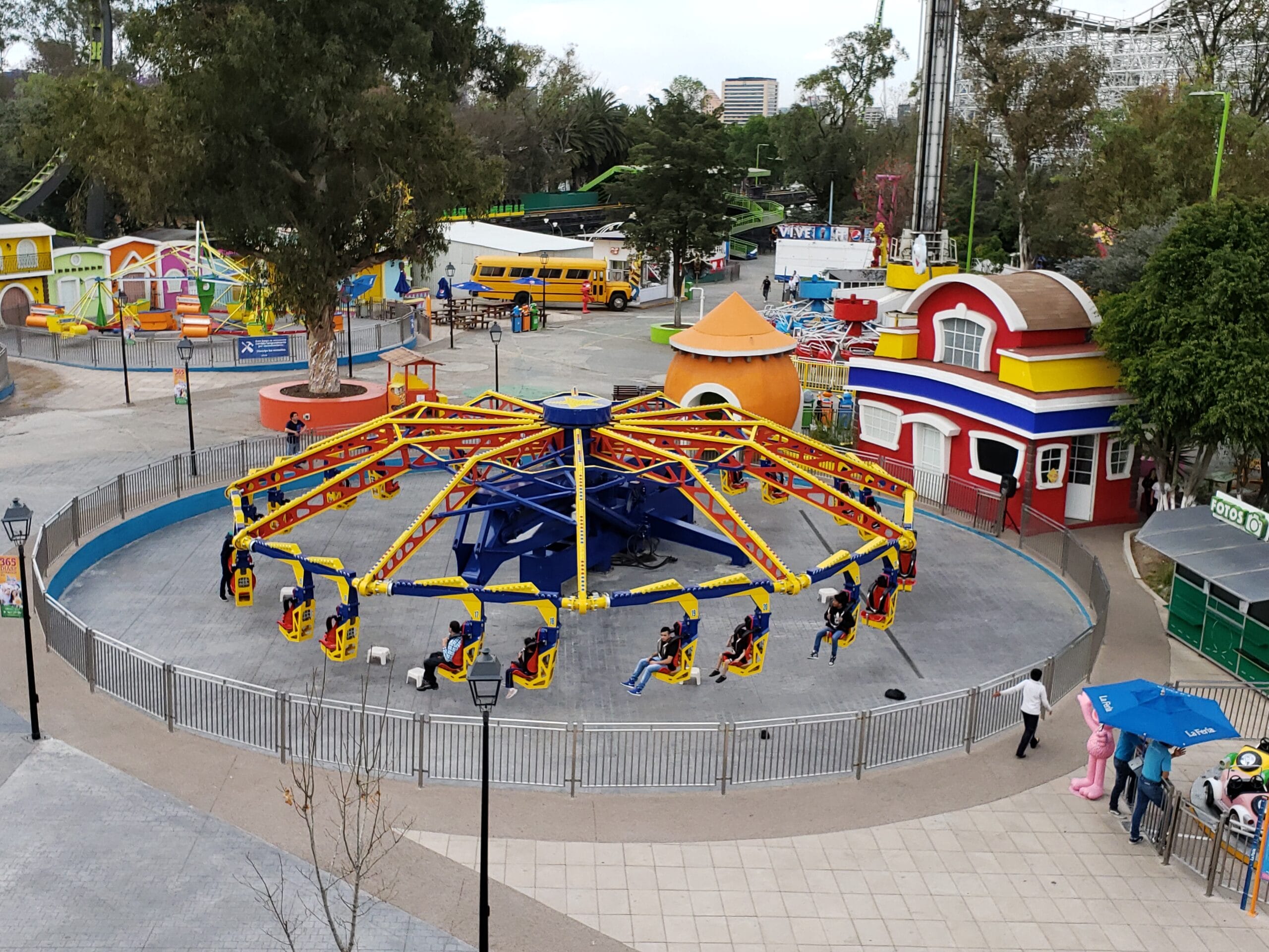 24-Seat Top Scan Speed Windmill Ride for Sale | Endeavour Thrill Ride | JHRides Top Scan Speed Windmill Ride 24 seat cabin spinning