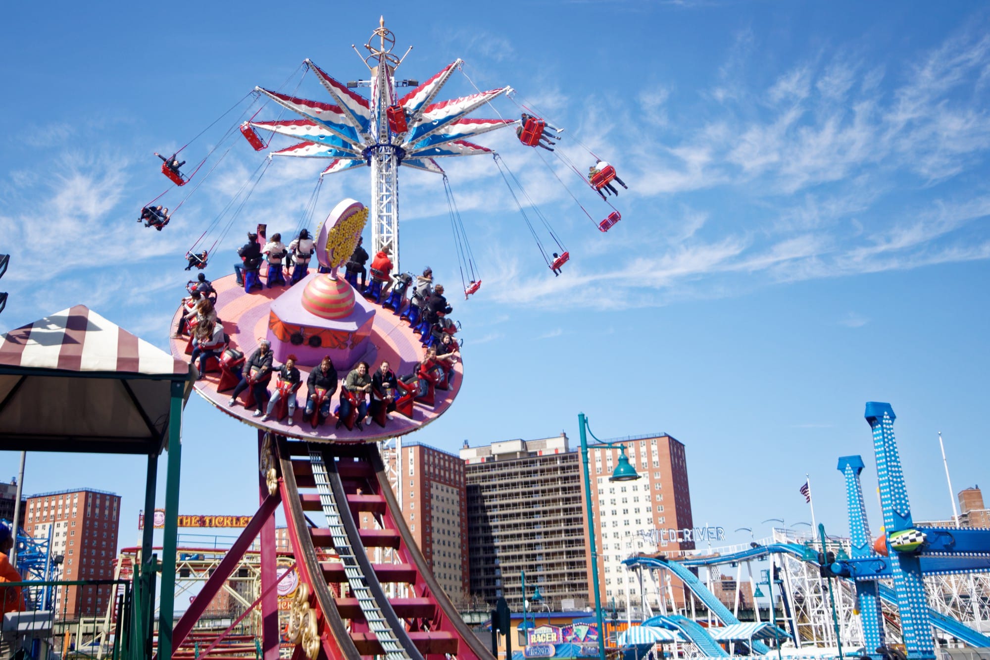 24-seater UFO Slide Ride for Sale | Disco UFO Ride | JHRides UFO Slide Ride - full installation view