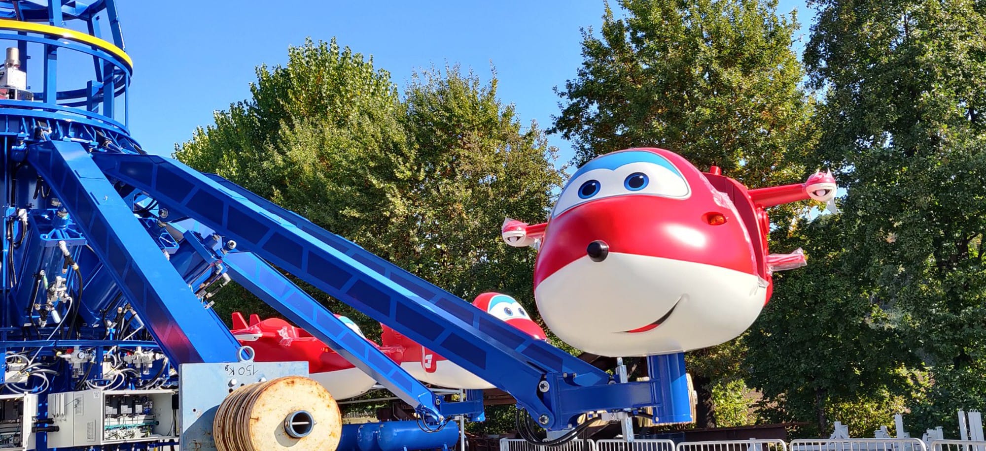 AERO TELECOMBAT Super Wings Jett themed self-control plane ride