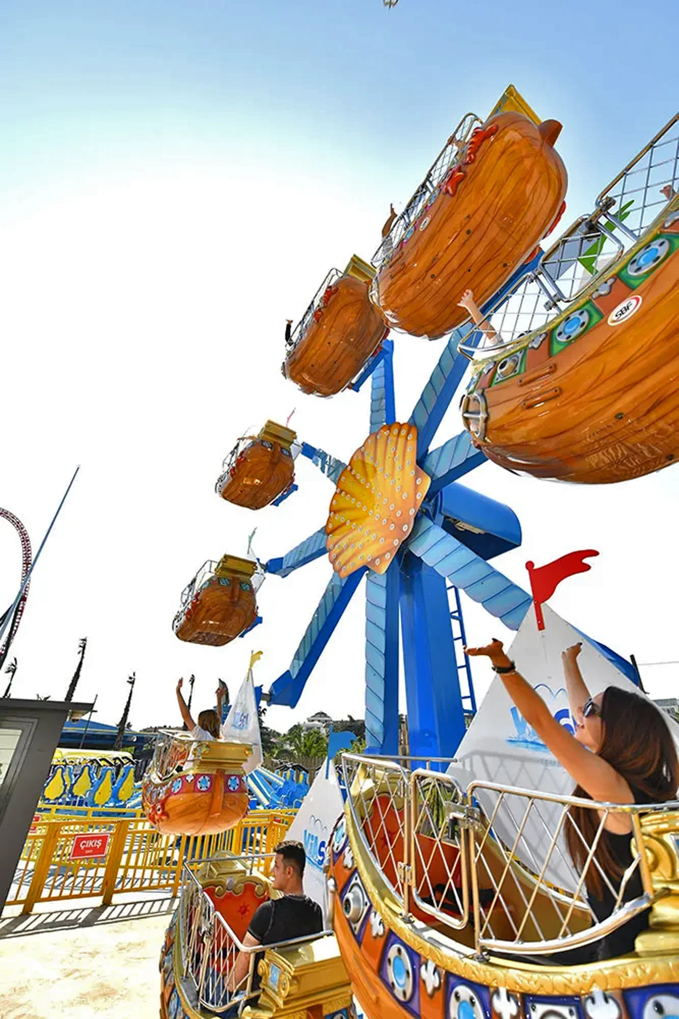 10M Ferris Wheel with 8 gondolas - small observation wheel for family entertainment