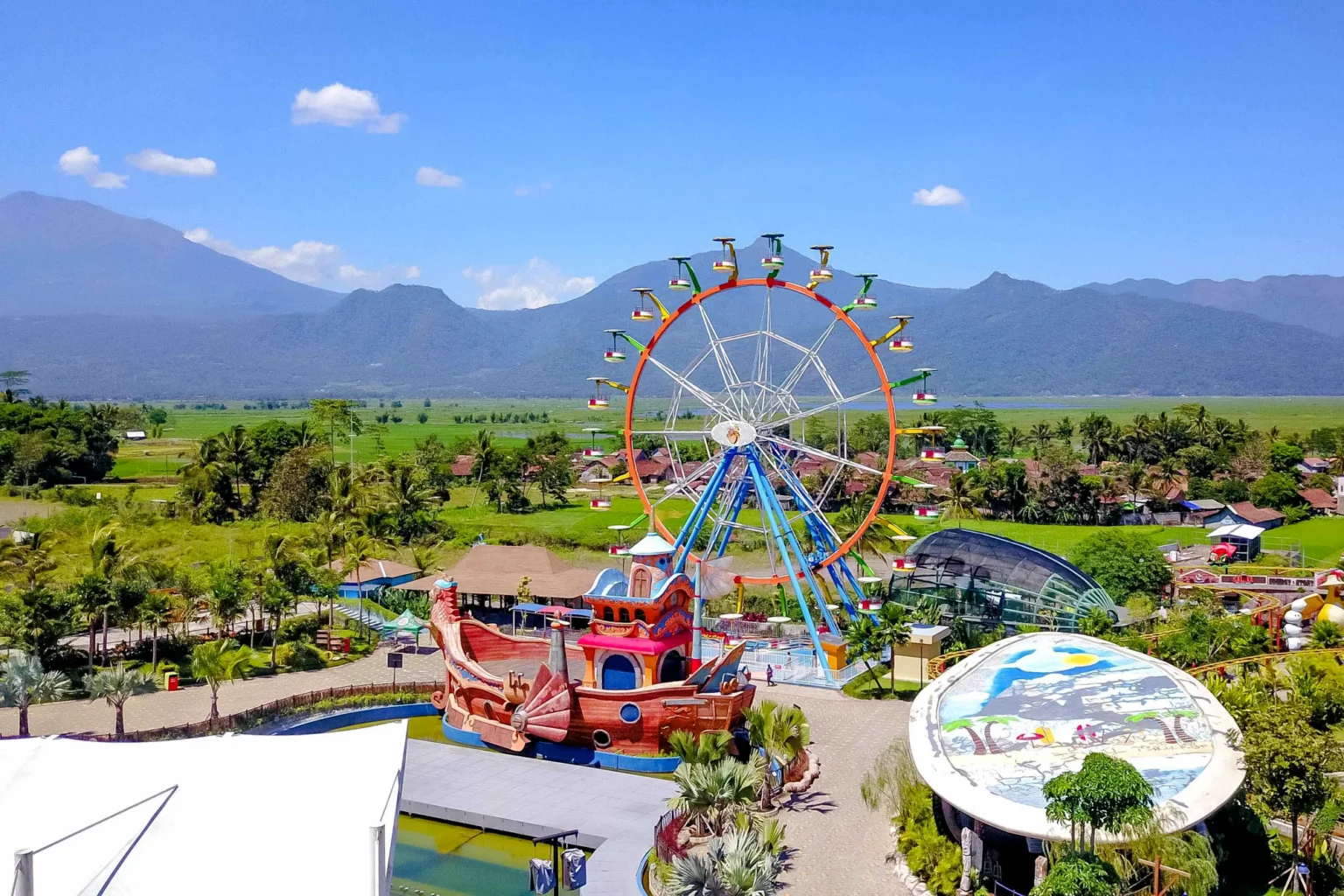 33M Ferris Wheel with 24 gondolas - large observation wheel for family entertainment