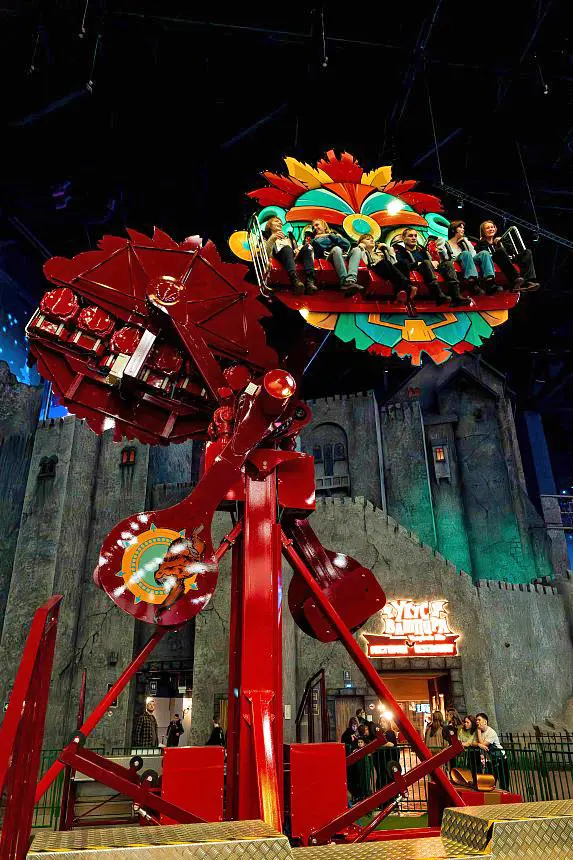 Flyover Ride for sale – double inverter ride with passengers in floorless gondolas