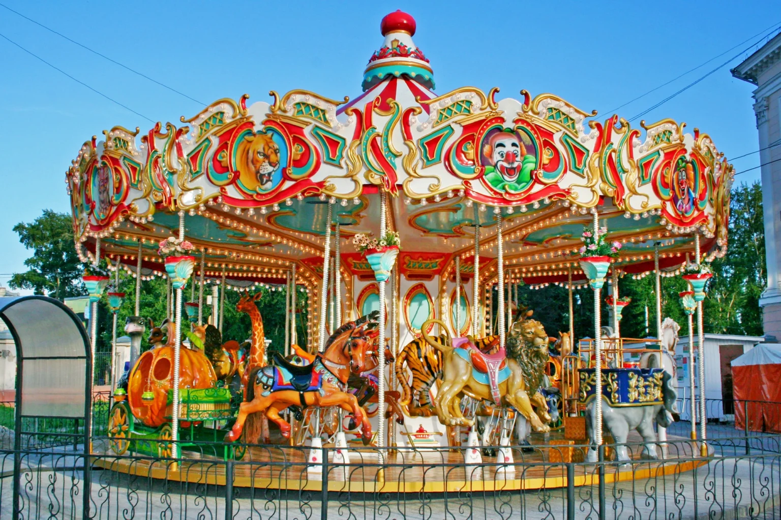 8.5m Italian Carousel – 34/40 Seat Amusement Park Carousel Manufacturer