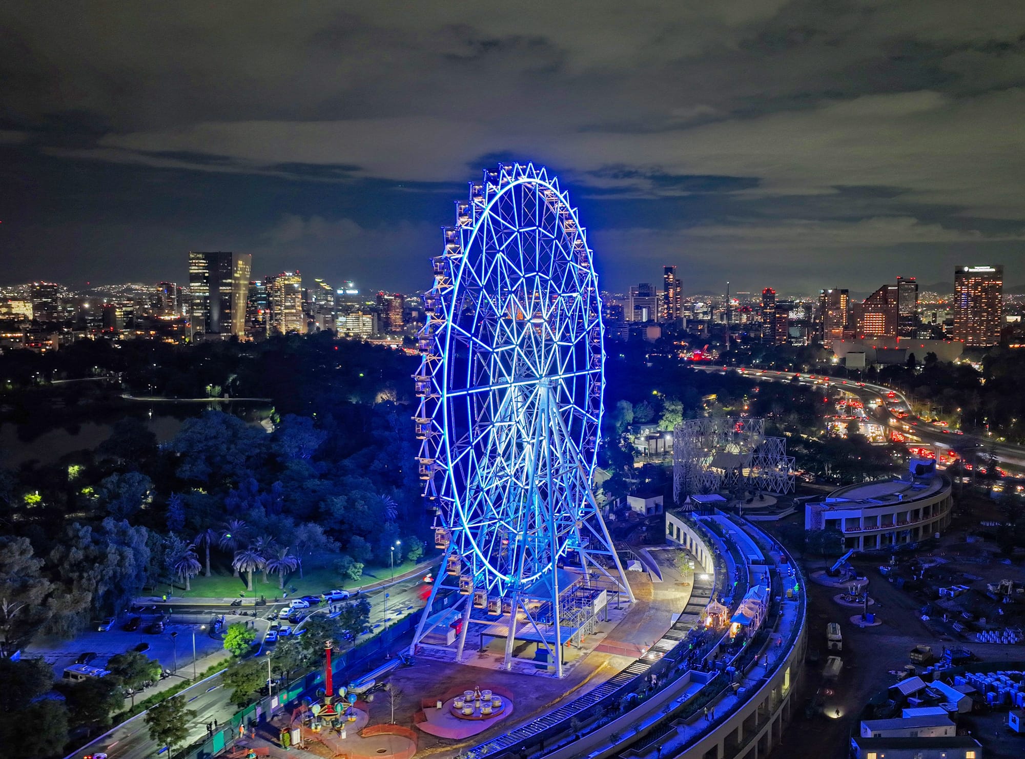 55M Ferris Wheel for sale - 240-seat observation wheel for large amusement parks