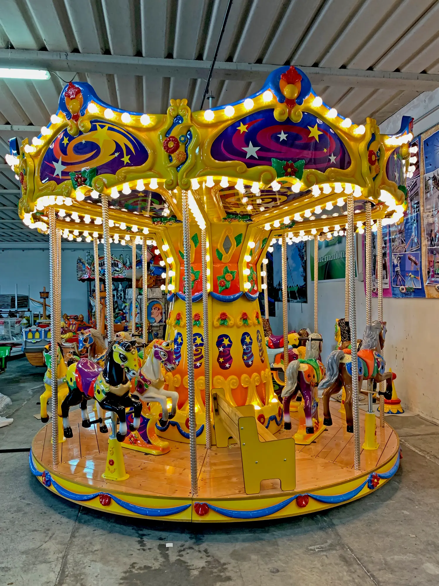 JHRIDES-605 Carousel full view – 10/12 seat amusement park carousel