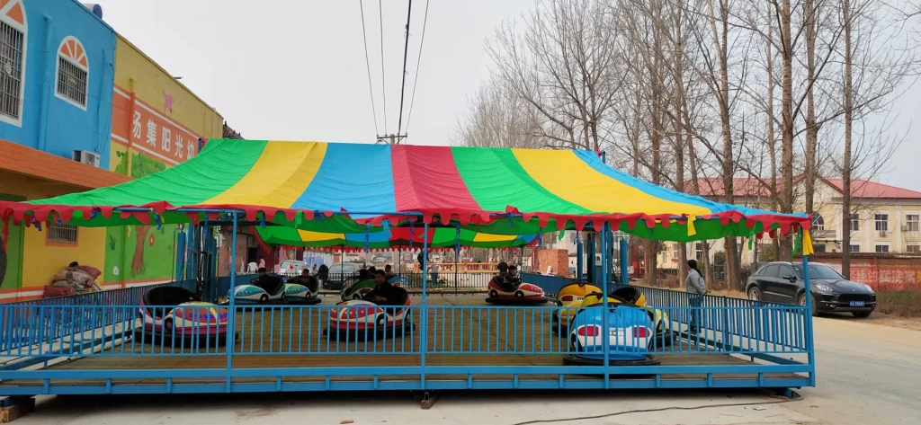 Hydraulic folding mobile bumper car arena with canopy running 12 cars